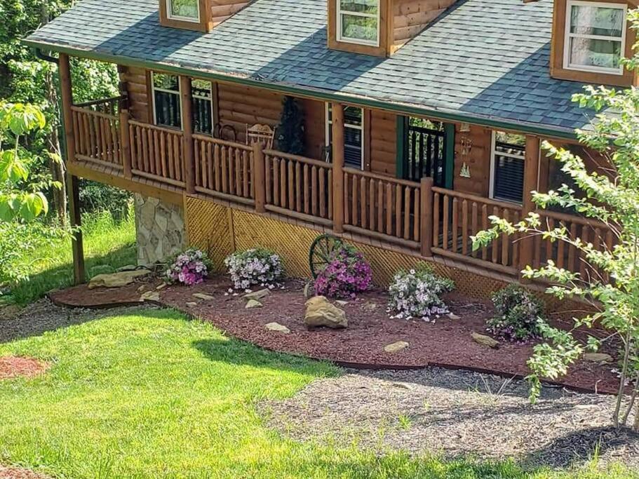 Moonlight Woods Cabin. Beautiful & Relaxing. Sevierville Exterior foto