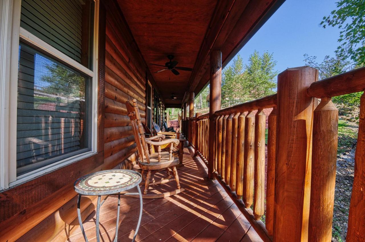 Moonlight Woods Cabin. Beautiful & Relaxing. Sevierville Exterior foto